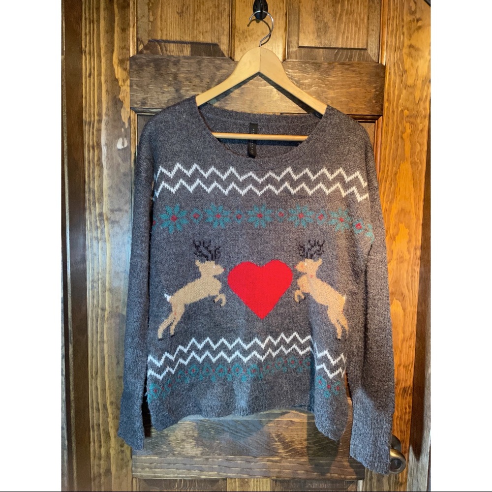 Aeropostale medium Christmas sweater. Very soft